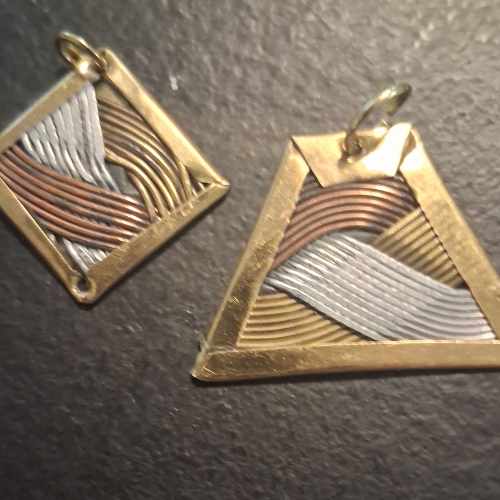 Elegant Gold and Silver Geometric Pendant Set